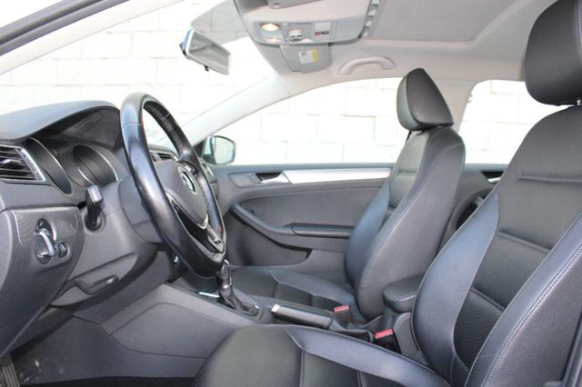 2017 Volkswagen Jetta 1.4T SE Automatic - 22919549 - 10