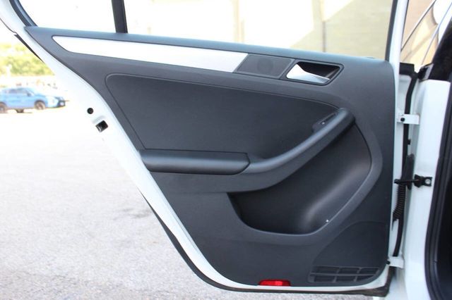 2017 Volkswagen Jetta 1.4T SE Automatic - 22919549 - 11