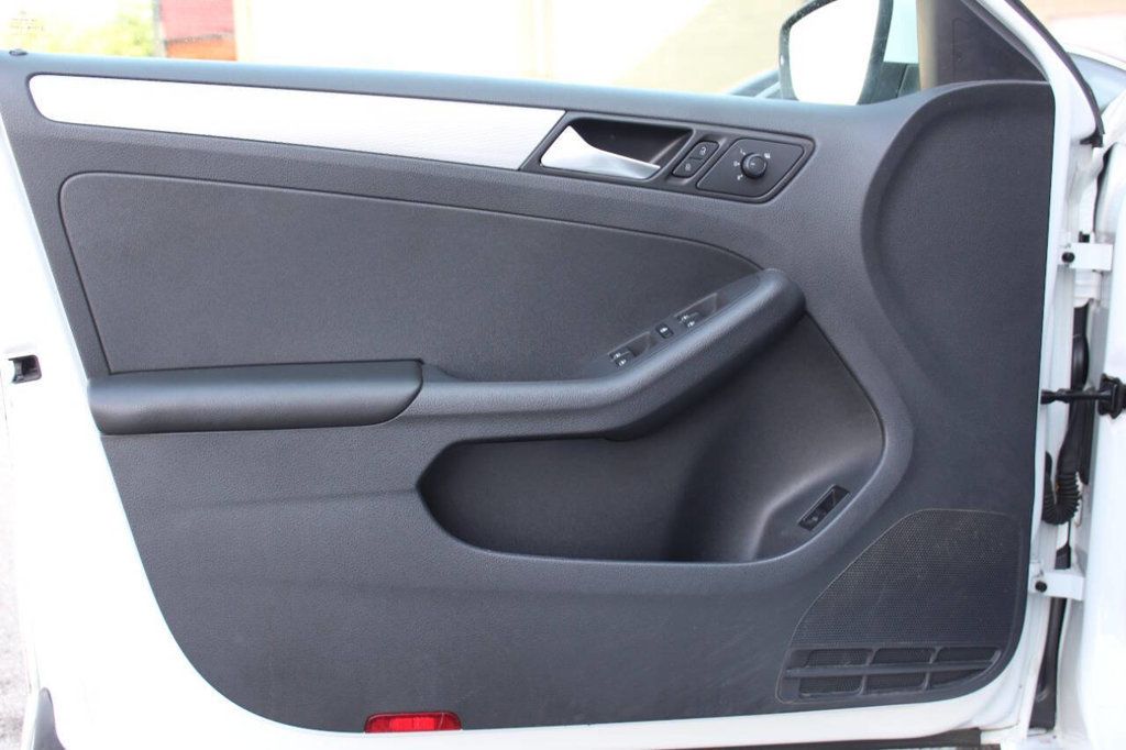 2017 Volkswagen Jetta 1.4T SE Automatic - 22919549 - 8