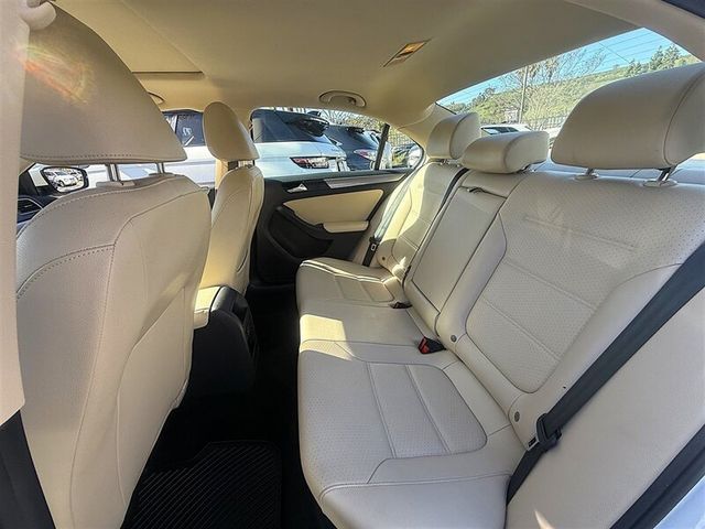 2017 Volkswagen Jetta 1.4T SE Automatic - 22979232 - 12