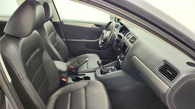 2017 Volkswagen Jetta 1.4T SE Manual - 23000119 - 23