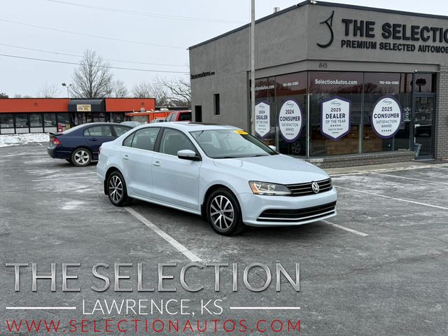 2017 Volkswagen Jetta 1.4T SE W/ BLIND SPOT DETECTION & HEATED SEATS - 22974946 - 0