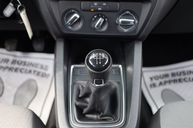 2017 Volkswagen Jetta 1.4T S Manual - 22925257 - 40