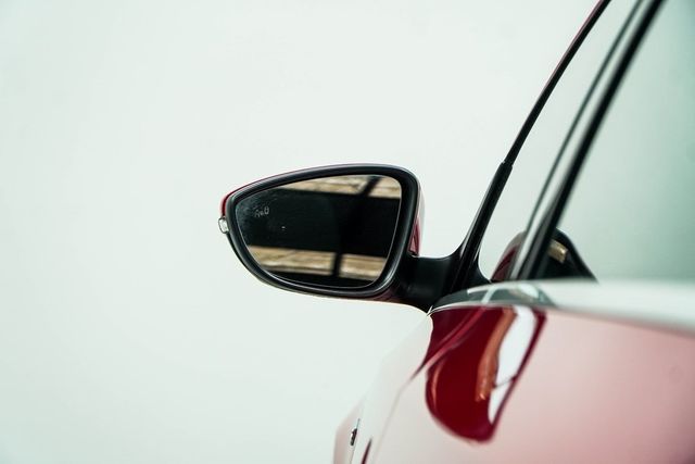 2017 Volkswagen Jetta GLI Automatic - 22916720 - 13