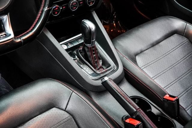 2017 Volkswagen Jetta GLI Automatic - 22916720 - 15
