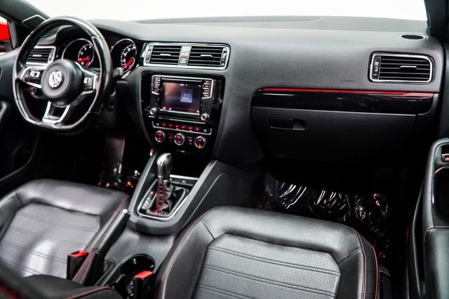 2017 Volkswagen Jetta GLI Automatic - 22916720 - 16