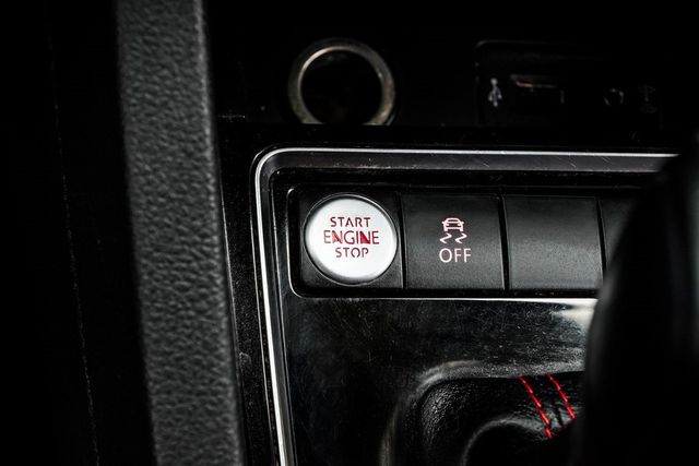 2017 Volkswagen Jetta GLI Automatic - 22916720 - 21