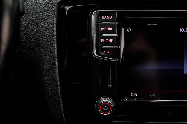 2017 Volkswagen Jetta GLI Automatic - 22916720 - 25