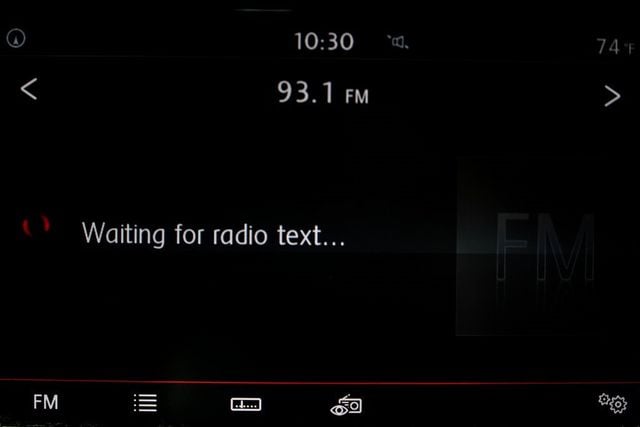 2017 Volkswagen Jetta GLI Automatic - 22916720 - 26