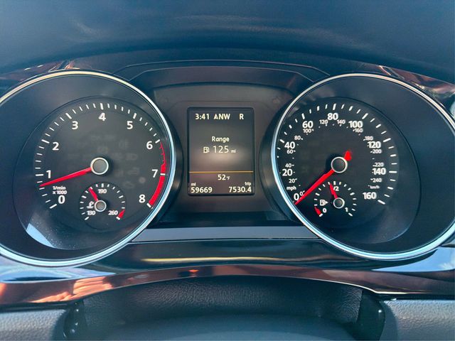 2017 Volkswagen Jetta GLI Automatic - 22979184 - 15