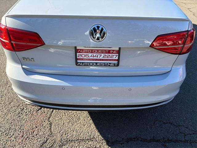 2017 Volkswagen Jetta GLI Automatic - 22979184 - 23