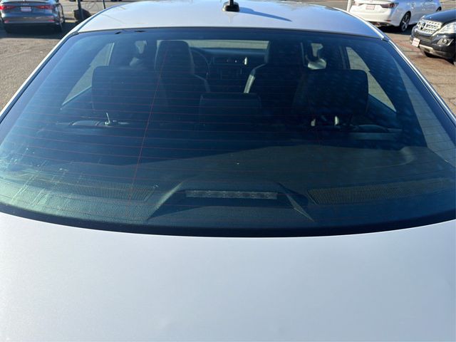 2017 Volkswagen Jetta GLI Automatic - 22979184 - 24