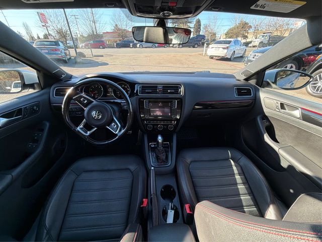 2017 Volkswagen Jetta GLI Automatic - 22979184 - 27