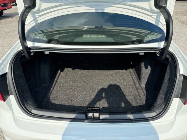 2017 Volkswagen Jetta GLI Automatic - 22498267 - 21