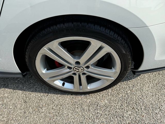 2017 Volkswagen Jetta GLI Automatic - 22498267 - 26
