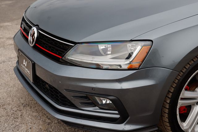 2017 Volkswagen Jetta GLI Automatic - 22940215 - 23