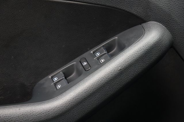 2017 Volkswagen Jetta GLI Automatic - 22940215 - 42