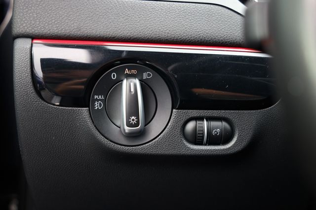 2017 Volkswagen Jetta GLI Automatic - 22940215 - 44