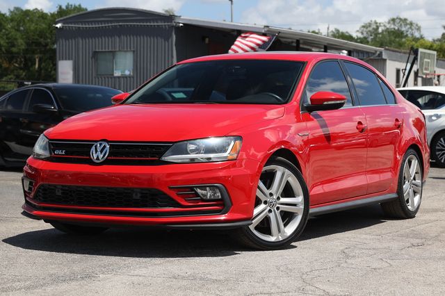 2017 Volkswagen Jetta GLI Automatic - 23005729 - 0