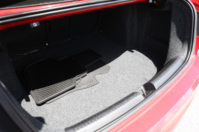 2017 Volkswagen Jetta GLI Automatic - 23005729 - 25