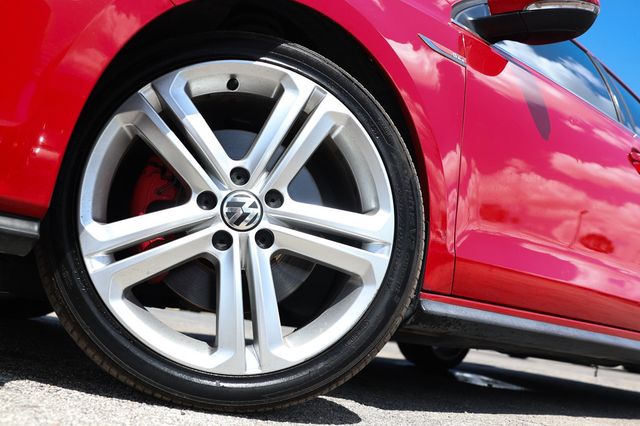 2017 Volkswagen Jetta GLI Automatic - 23005729 - 26