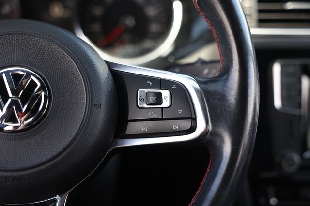 2017 Volkswagen Jetta GLI Automatic - 23005729 - 28