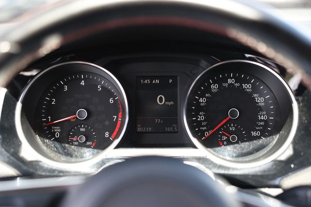 2017 Volkswagen Jetta GLI Automatic - 23005729 - 31