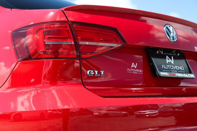 2017 Volkswagen Jetta GLI Automatic - 23005729 - 40