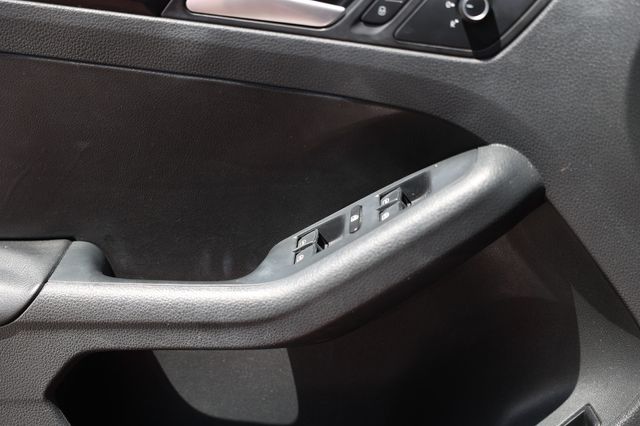 2017 Volkswagen Jetta GLI Automatic - 23005729 - 45