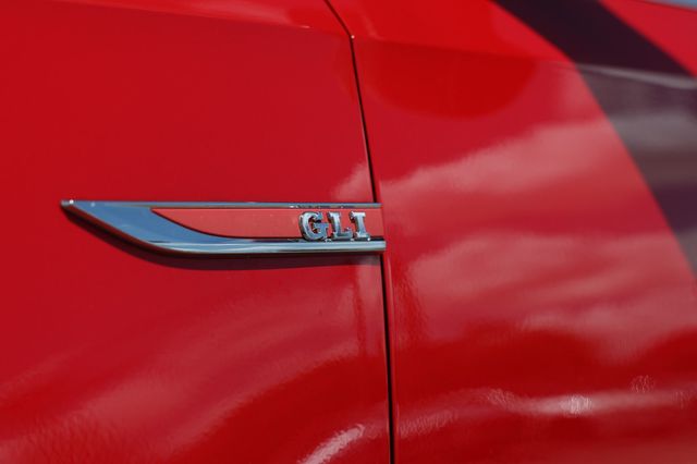 2017 Volkswagen Jetta GLI Automatic - 23005729 - 47