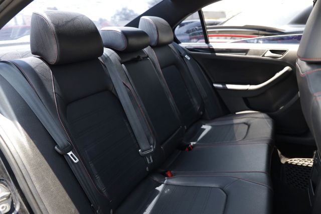 2017 Volkswagen Jetta GLI Automatic - 23058069 - 16