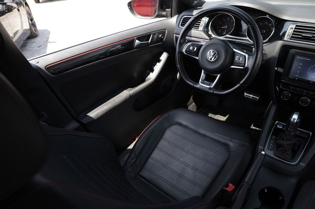 2017 Volkswagen Jetta GLI Automatic - 23058069 - 22