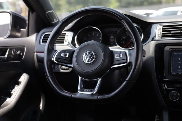 2017 Volkswagen Jetta GLI Automatic - 23058069 - 29
