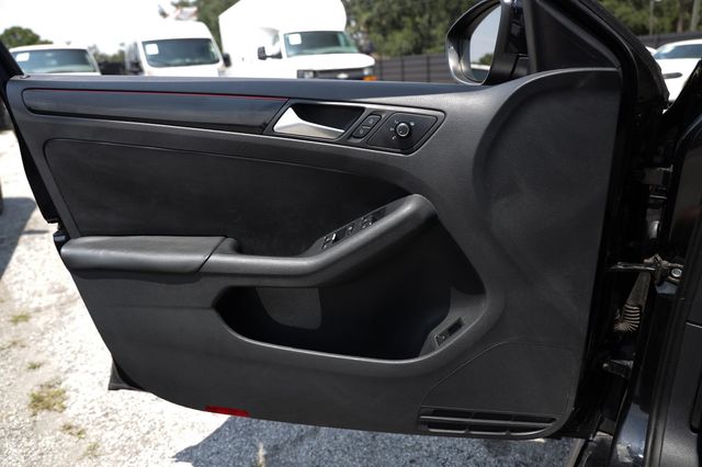 2017 Volkswagen Jetta GLI Automatic - 23058069 - 42