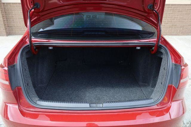 2017 Volkswagen Jetta S - 23016792 - 9