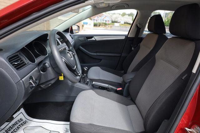 2017 Volkswagen Jetta S - 23016792 - 14