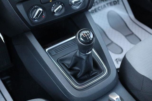 2017 Volkswagen Jetta S - 23016792 - 39