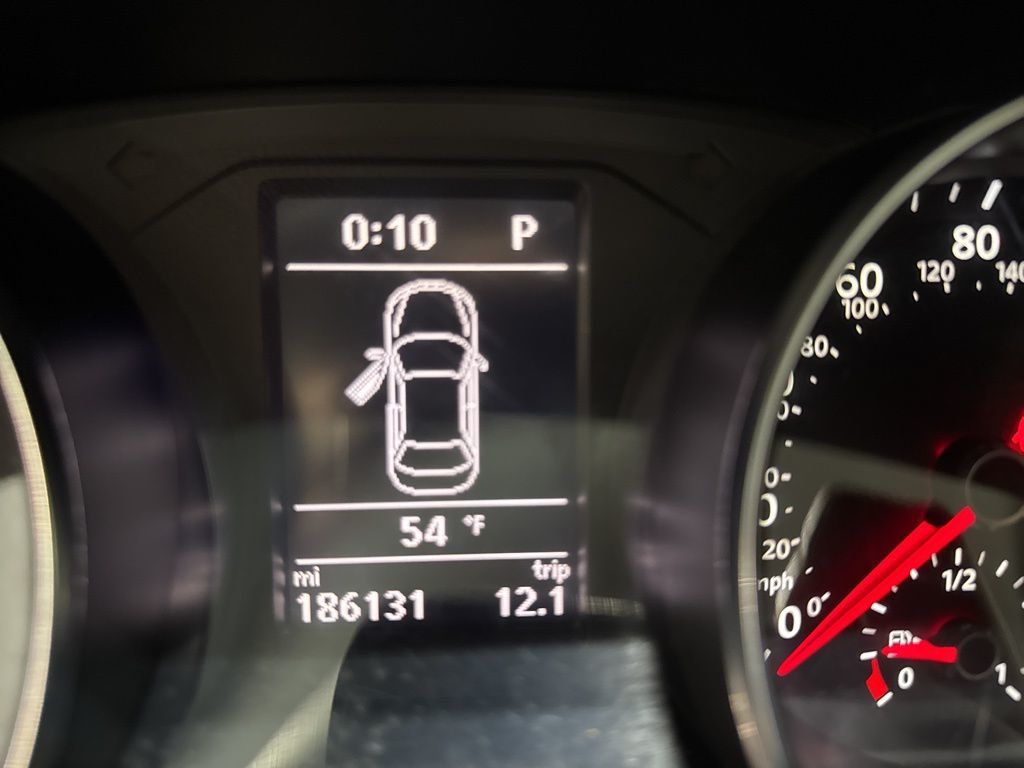 2017 Volkswagen Passat 1.8T S Automatic - 23005446 - 13