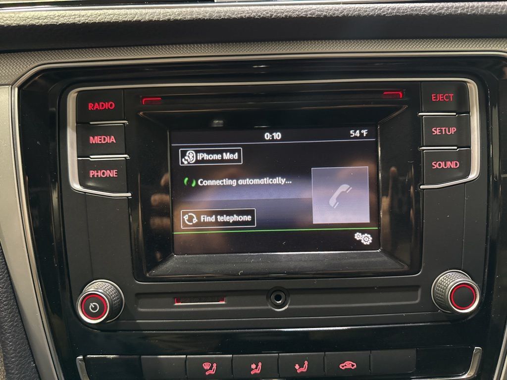 2017 Volkswagen Passat 1.8T S Automatic - 23005446 - 15