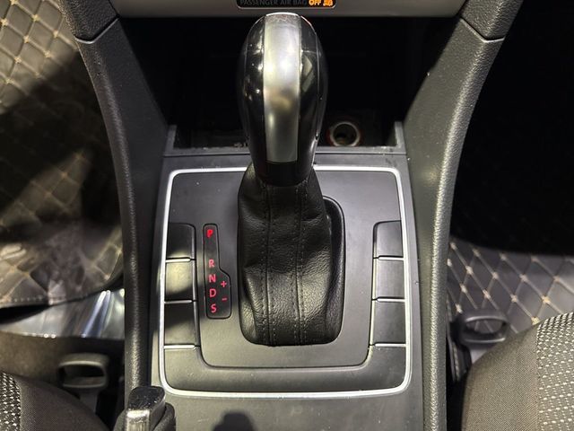 2017 Volkswagen Passat 1.8T S Automatic - 23005446 - 19