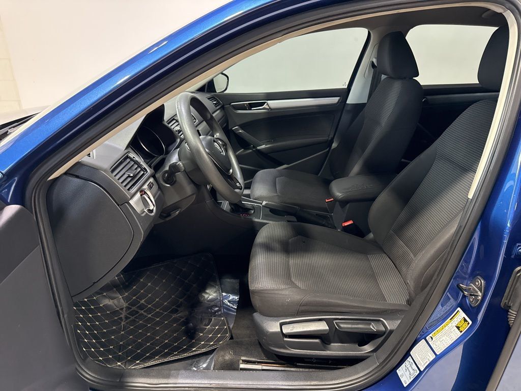 2017 Volkswagen Passat 1.8T S Automatic - 23005446 - 20