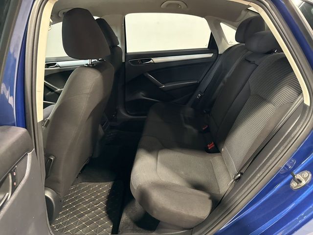 2017 Volkswagen Passat 1.8T S Automatic - 23005446 - 27