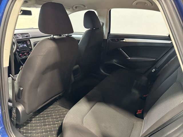 2017 Volkswagen Passat 1.8T S Automatic - 23005446 - 29