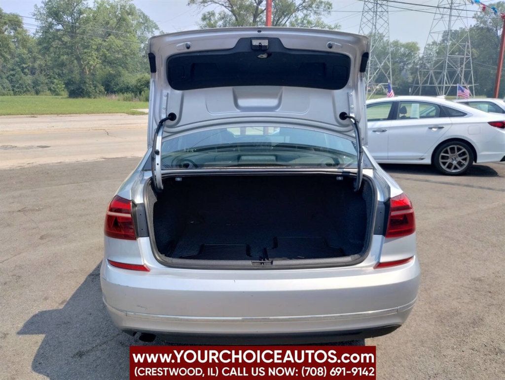 2017 Volkswagen Passat 1.8T S Automatic - 22894107 - 10