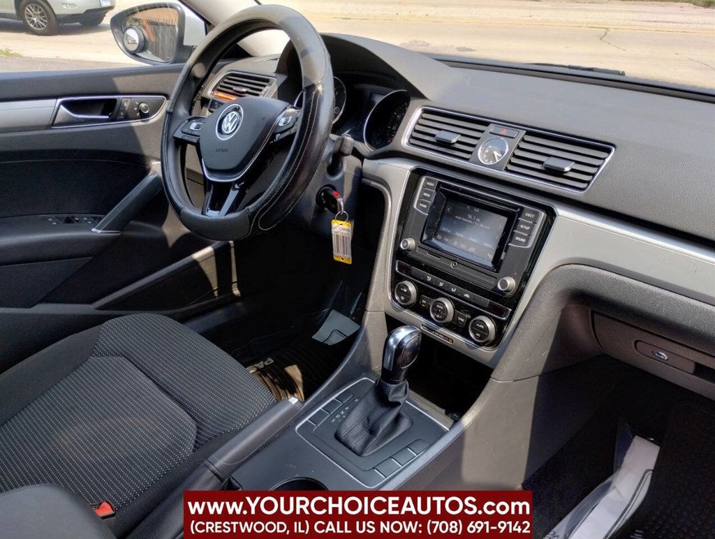 2017 Volkswagen Passat 1.8T S Automatic - 22894107 - 22