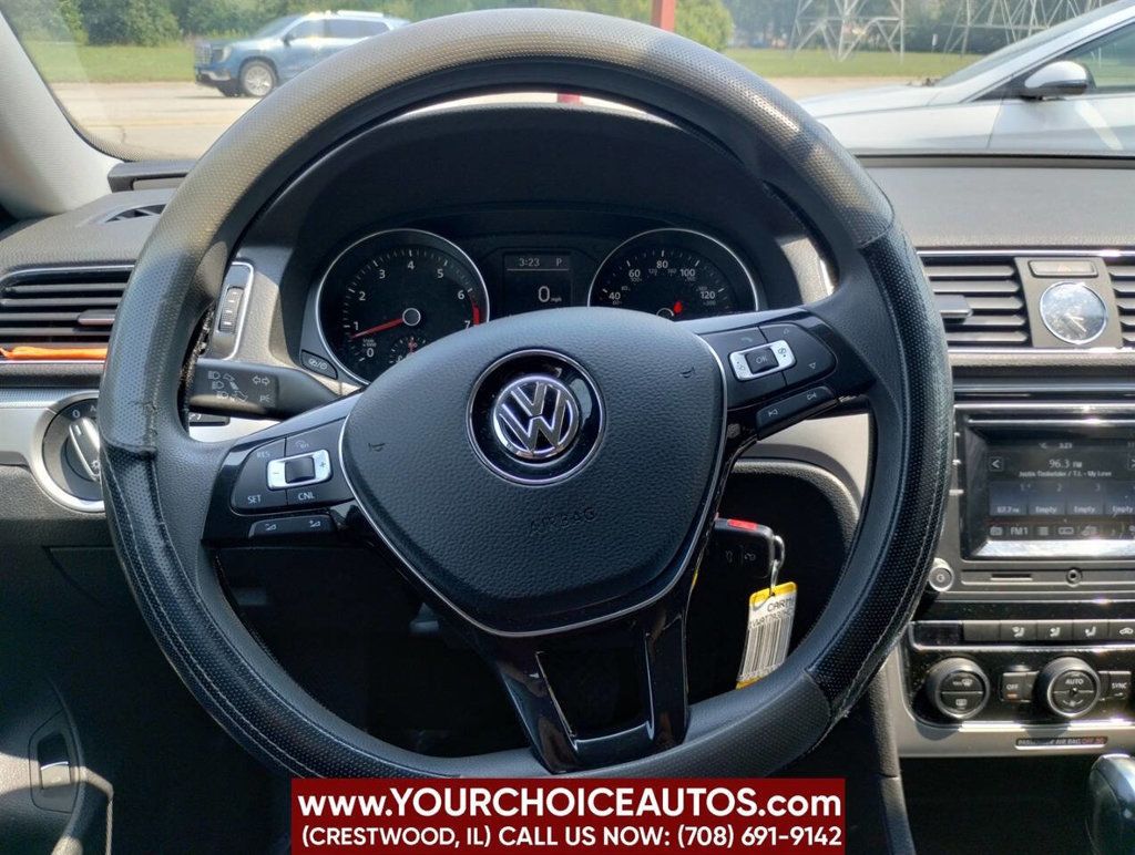 2017 Volkswagen Passat 1.8T S Automatic - 22894107 - 23
