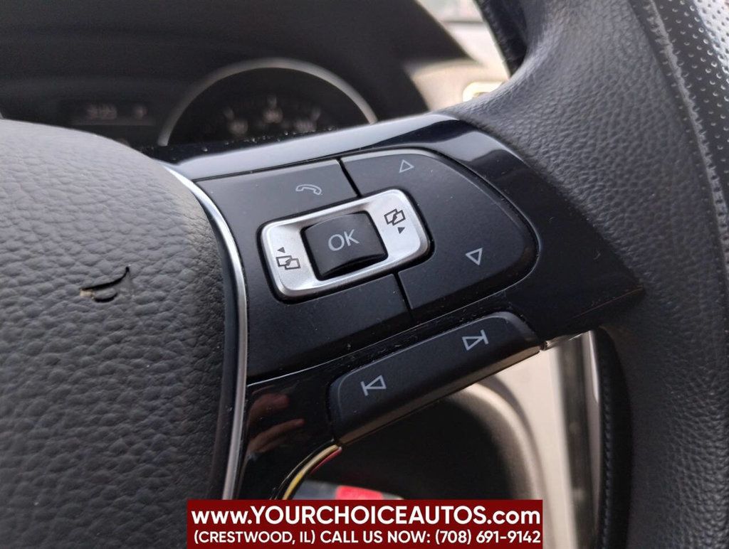 2017 Volkswagen Passat 1.8T S Automatic - 22894107 - 25