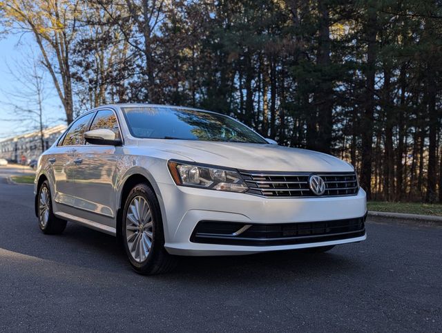 2017 Volkswagen Passat 1.8T SE Automatic - 22956178 - 9