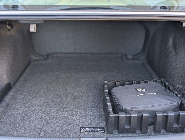 2017 Volkswagen Passat 1.8T SE Automatic - 22956178 - 12