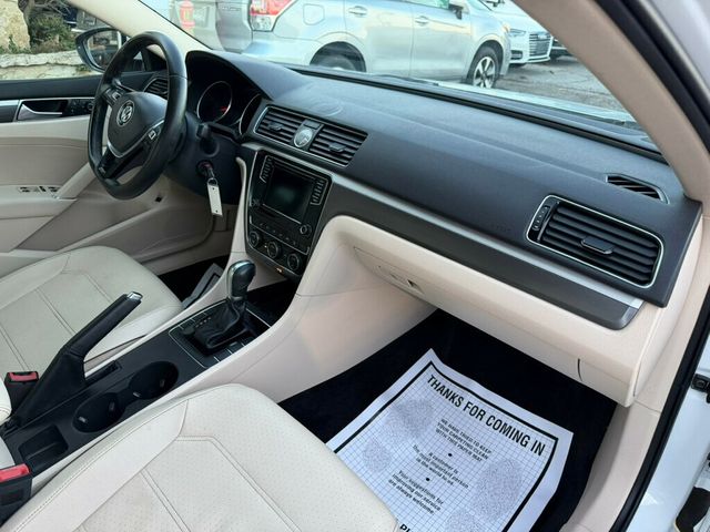 2017 Volkswagen Passat 1.8T SEL Premium Automatic - 22970409 - 15